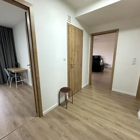 New Near Tipos Arena, Free Parking, Danubius One Building *