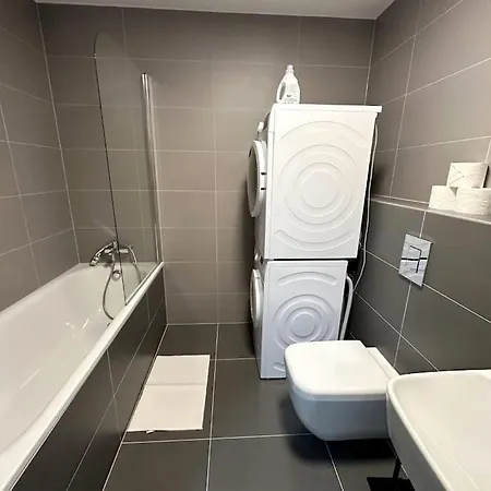 New Near Tipos Arena, Free Parking, Danubius One Building براتسيلافا