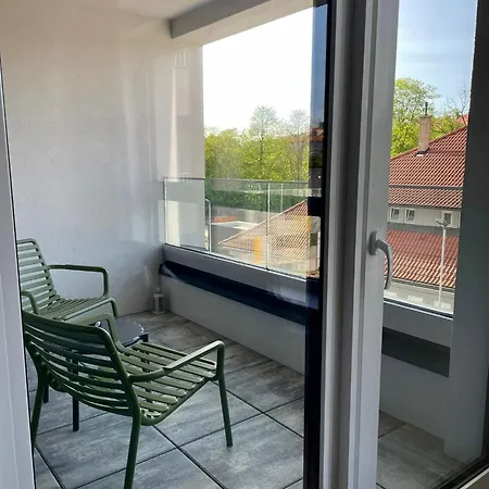 Apartment New Near Tipos Arena, Free Parking, Danubius One Building *