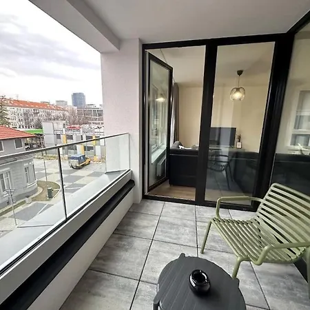 New Near Tipos Arena, Free Parking, Danubius One Building Apartmán *