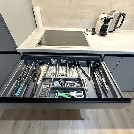 New Near Tipos Arena, Free Parking, Danubius One Building Appartement